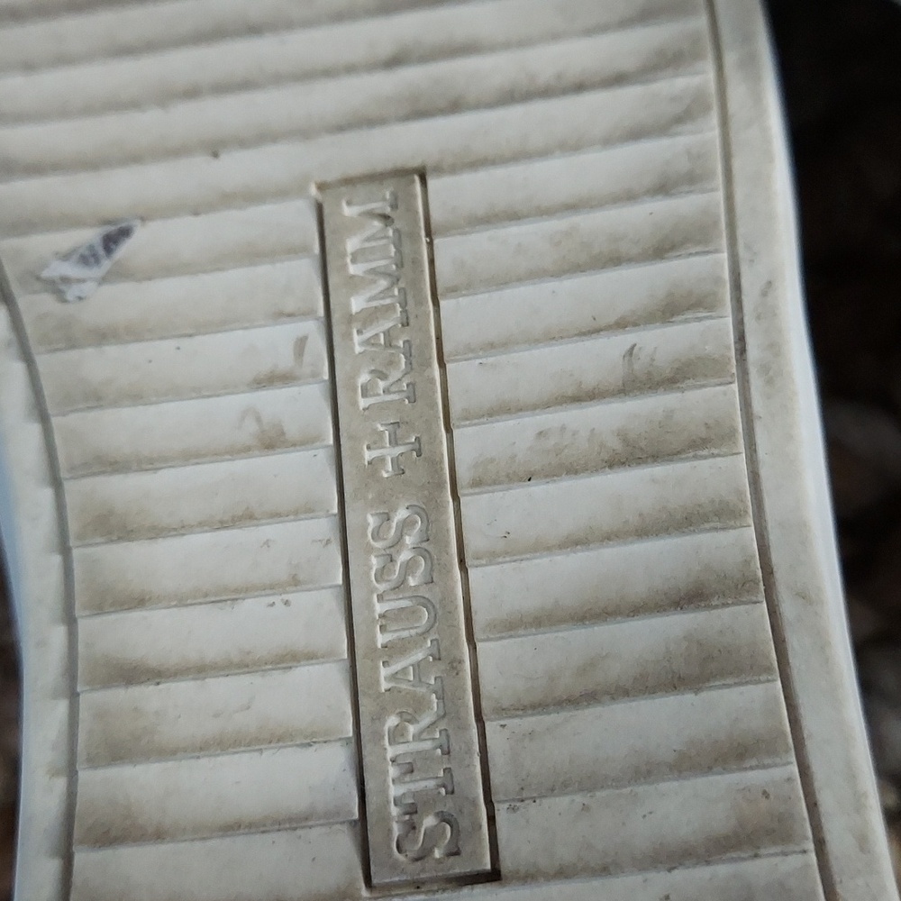 Strauss + Ramm Low Top Lace Up Sneaker/Tennis Shoe - Picture 8 of 10